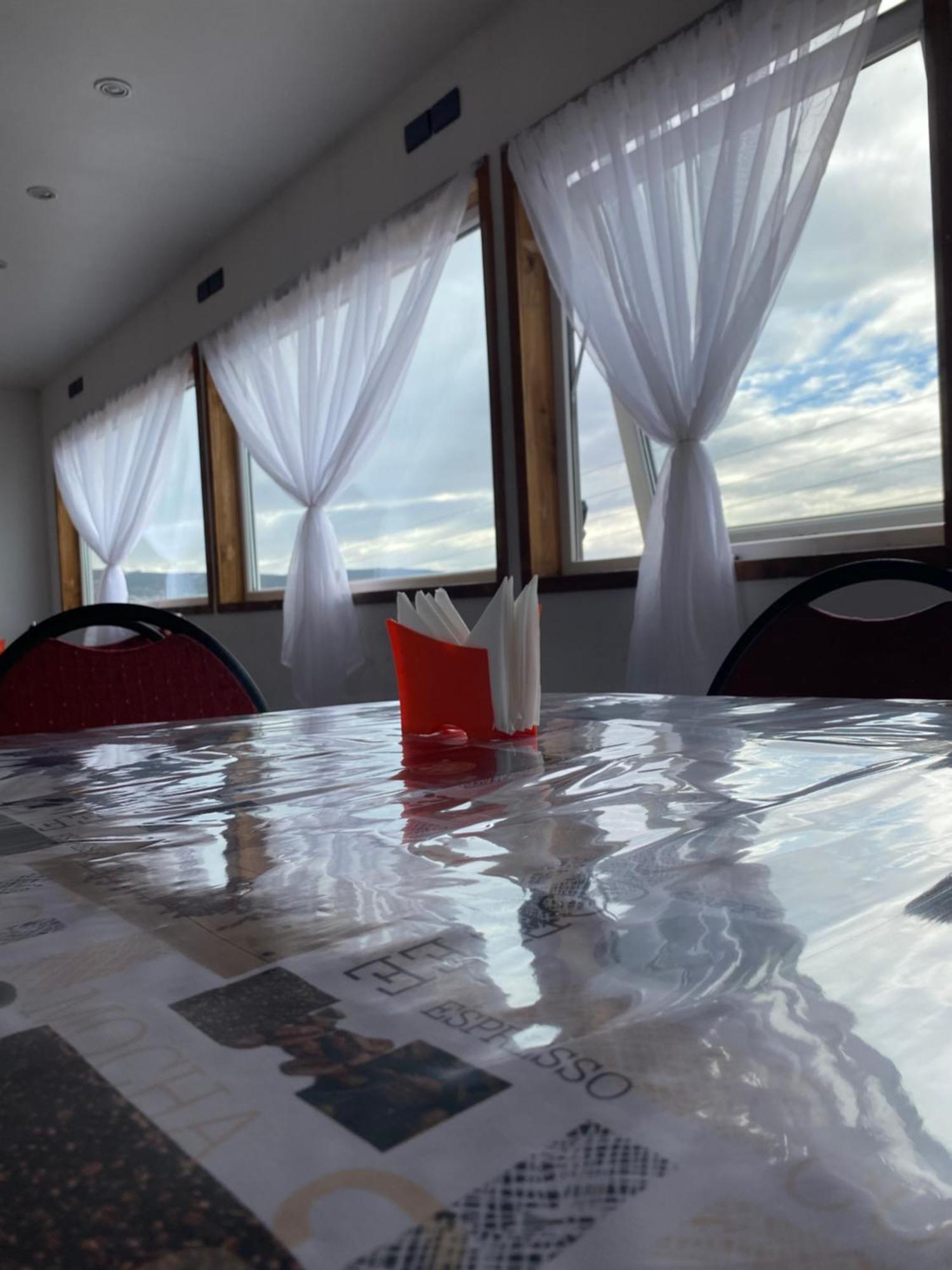 Almer Hostal 푼타아레나스 외부 사진